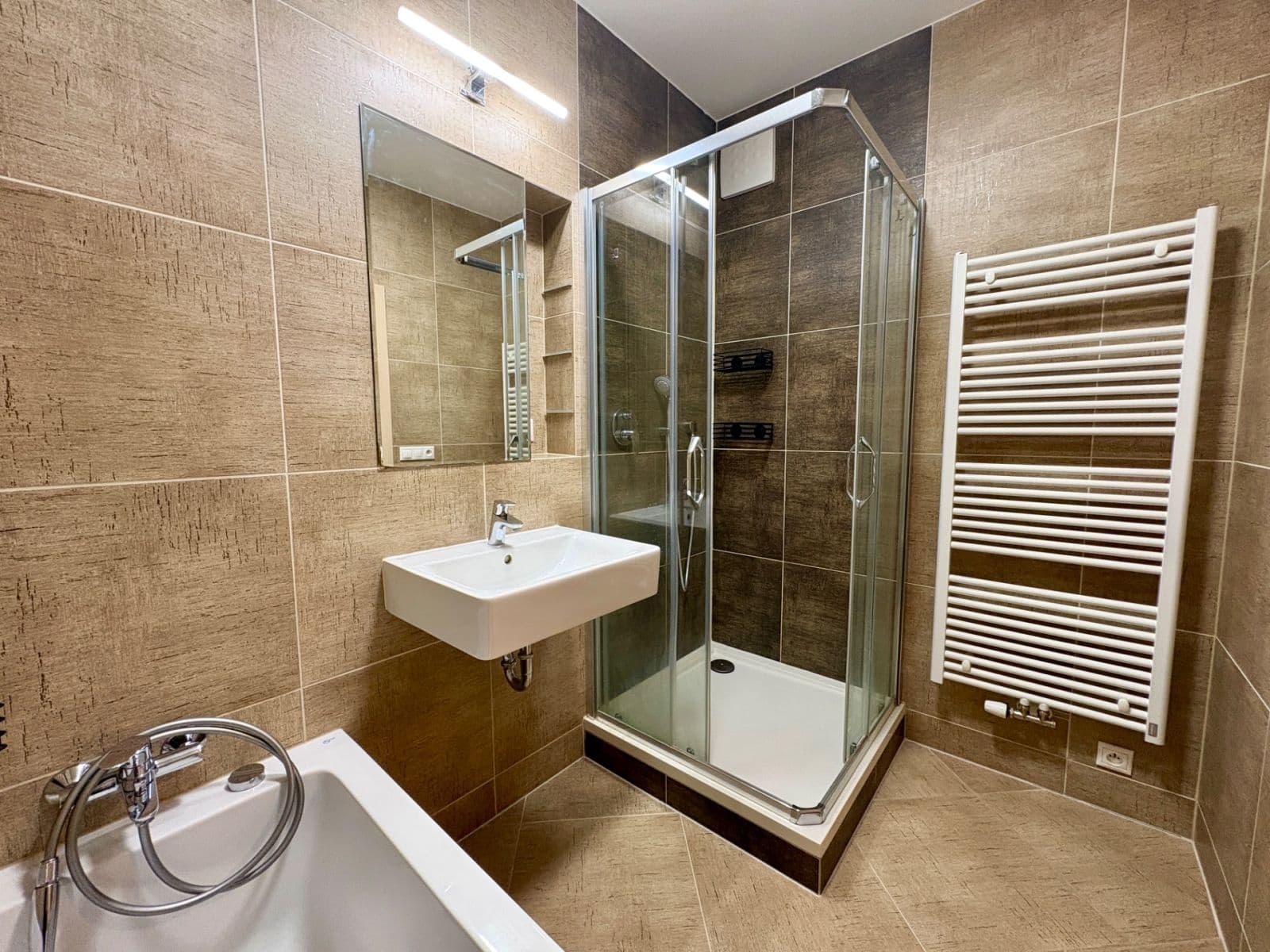 Pronájem bytu 2+kk 55 m², Nárožní, Praha, Praha Pronájem bytu 2+kk 55 m², Nárožní, Praha, Praha