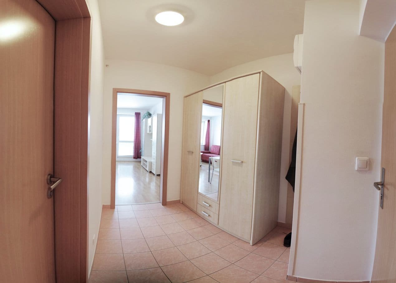Pronájem bytu 1+kk 37 m², Boloňská, Praha, Praha Pronájem bytu 1+kk 37 m², Boloňská, Praha, Praha