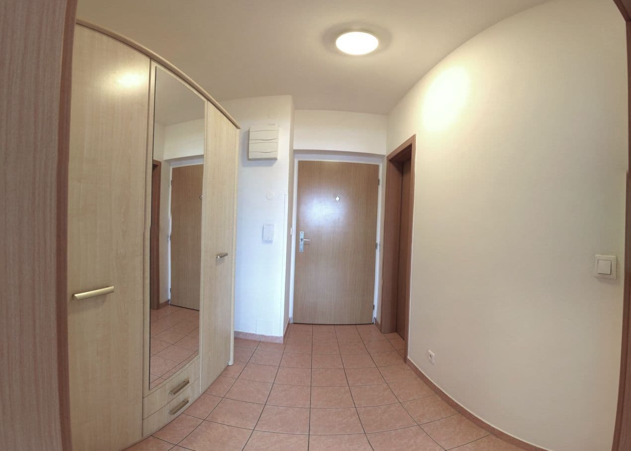 Pronájem bytu 1+kk 37 m², Boloňská, Praha, Praha Pronájem bytu 1+kk 37 m², Boloňská, Praha, Praha