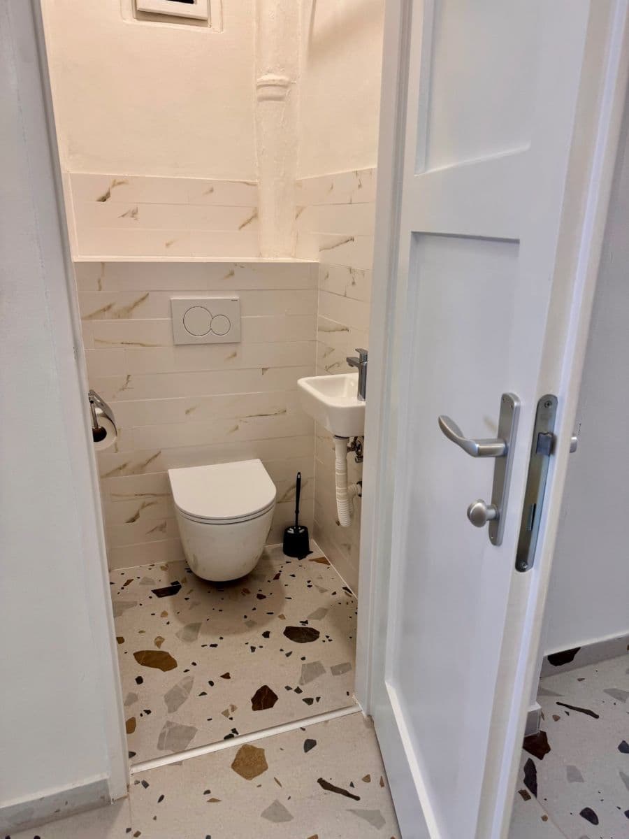 Pronájem bytu 3+kk 82 m², 28. října, Ostrava, Moravskoslezský kraj Pronájem bytu 3+kk 82 m², 28. října, Ostrava, Moravskoslezský kraj
