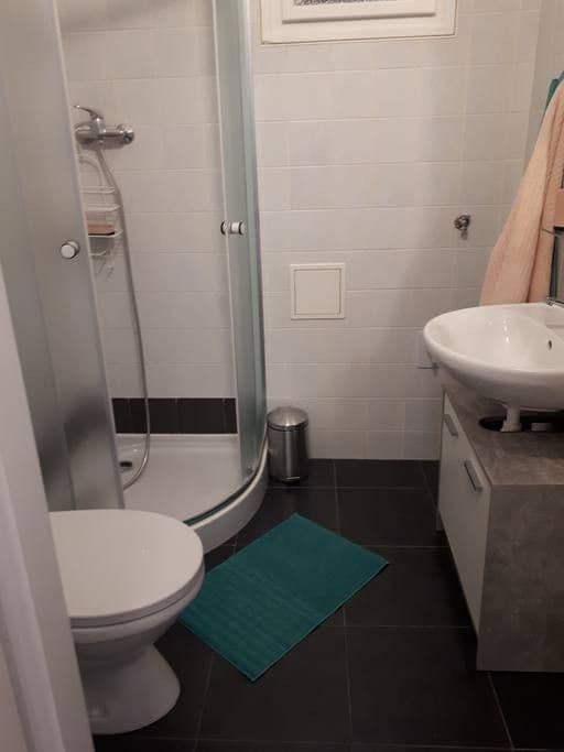 Pronájem bytu 30 m², Bubenská, Praha, Praha Pronájem bytu 30 m², Bubenská, Praha, Praha