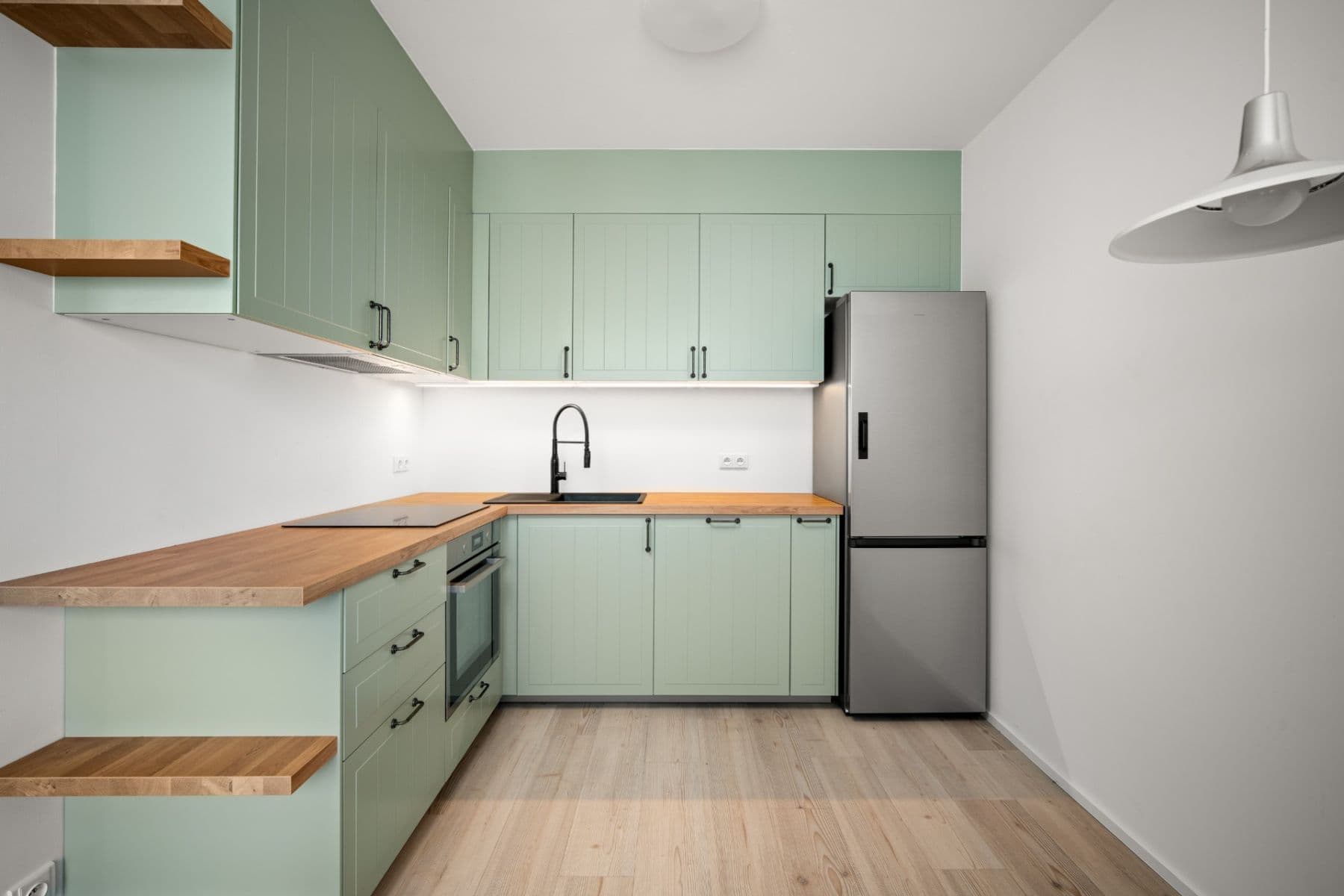 Pronájem bytu 1+kk 44 m², třída Generála Píky, Brno, Jihomoravský kraj Pronájem bytu 1+kk 44 m², třída Generála Píky, Brno, Jihomoravský kraj