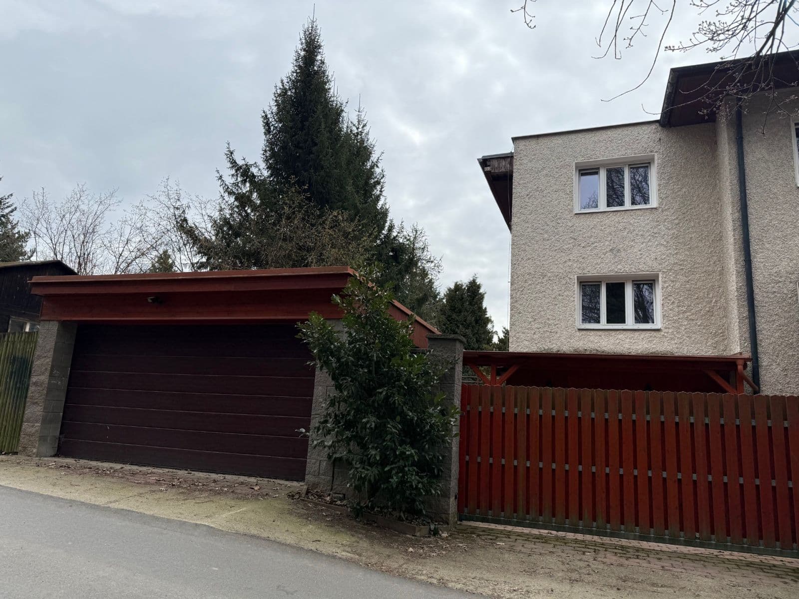 Pronájem domu 114 m², pozemek 400 m², Zelená, Říčany, Středočeský kraj Pronájem domu 114 m², pozemek 400 m², Zelená, Říčany, Středočeský kraj