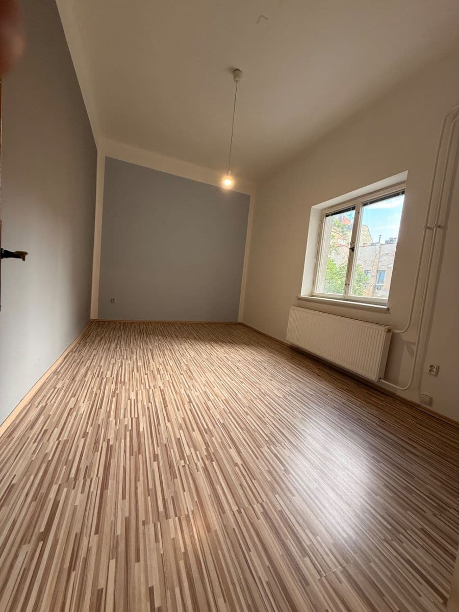 Pronájem bytu 3+1 81 m², Zámecká, Ostrava, Moravskoslezský kraj Pronájem bytu 3+1 81 m², Zámecká, Ostrava, Moravskoslezský kraj