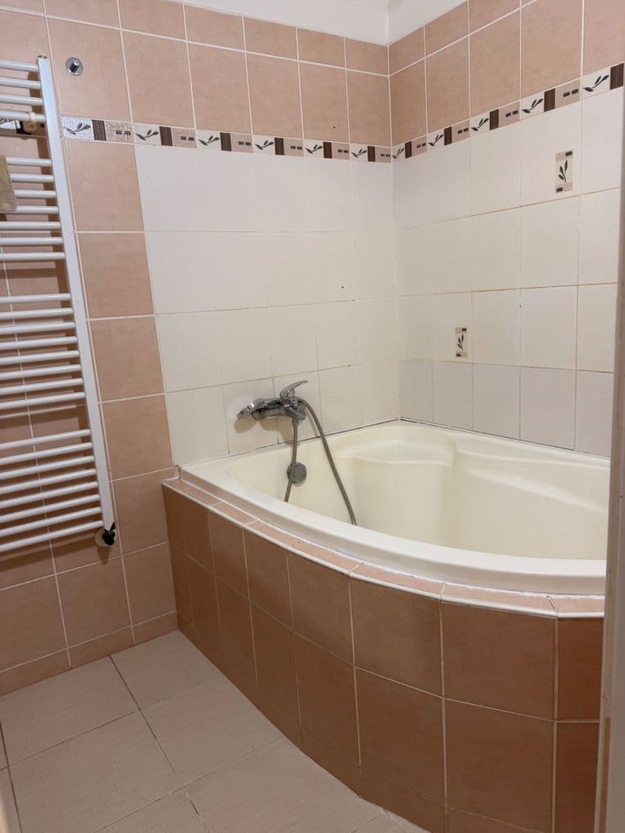 Pronájem bytu 3+1 81 m², Zámecká, Ostrava, Moravskoslezský kraj Pronájem bytu 3+1 81 m², Zámecká, Ostrava, Moravskoslezský kraj