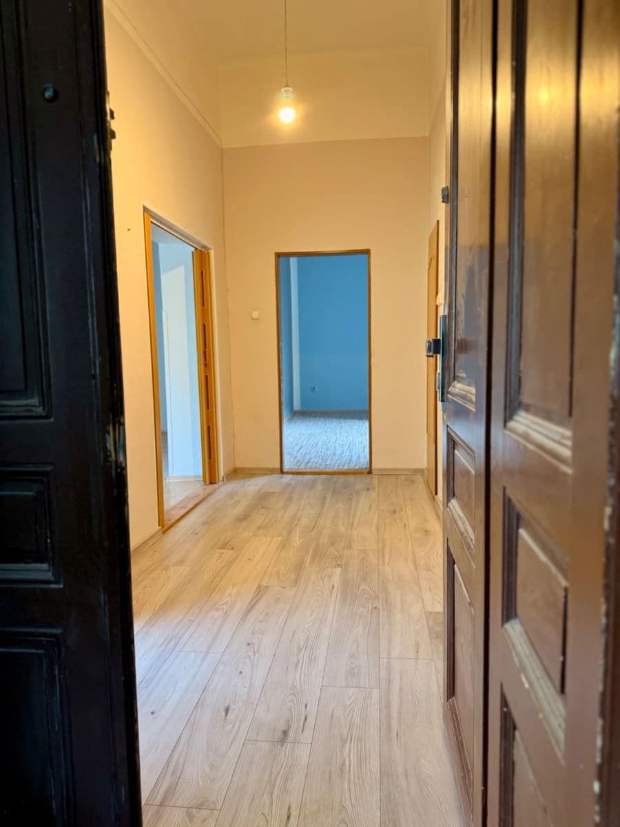 Pronájem bytu 3+1 81 m², Zámecká, Ostrava, Moravskoslezský kraj Pronájem bytu 3+1 81 m², Zámecká, Ostrava, Moravskoslezský kraj