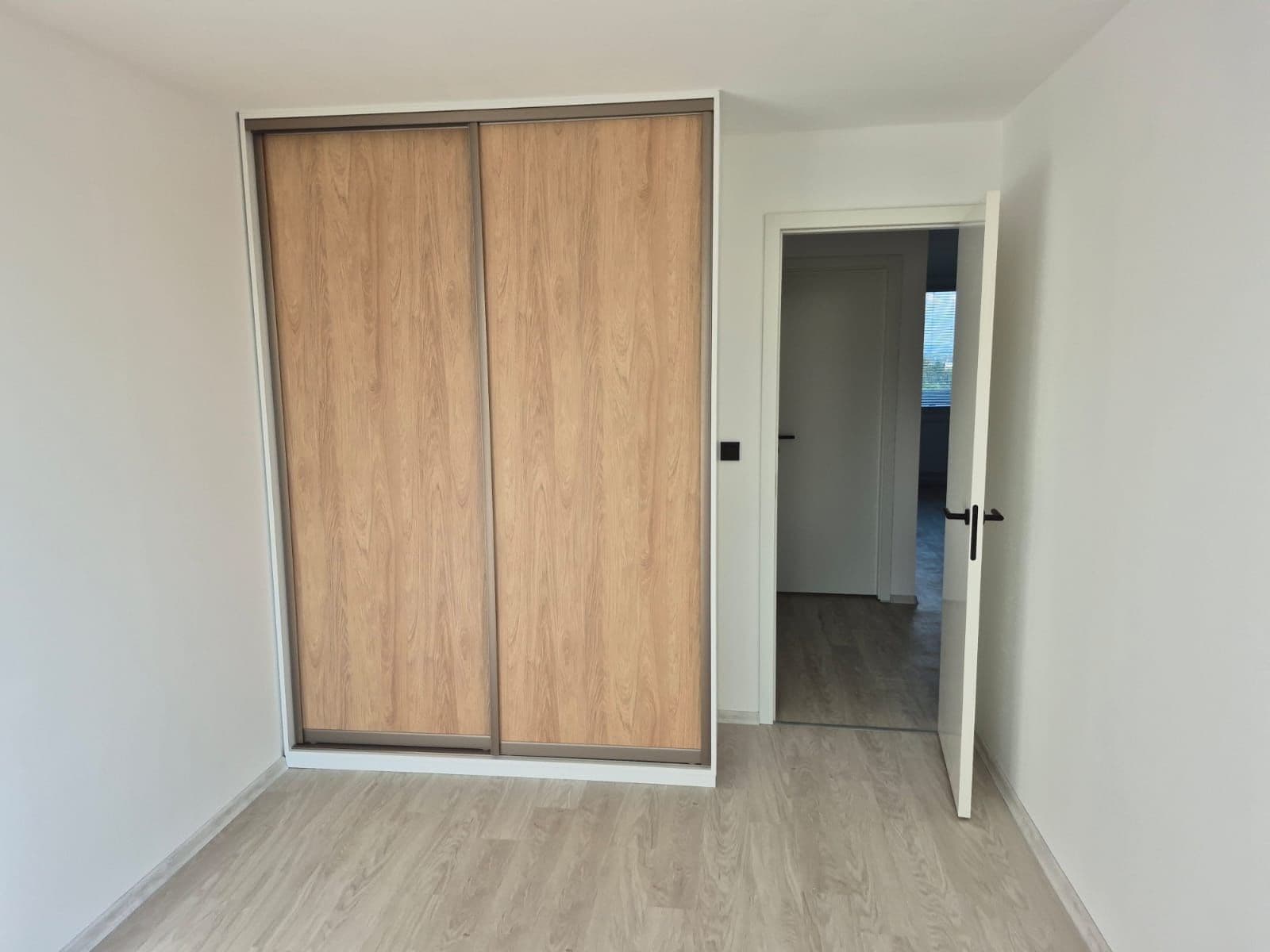 Pronájem bytu 3+kk 70 m², Zárybská, Praha, Praha Pronájem bytu 3+kk 70 m², Zárybská, Praha, Praha