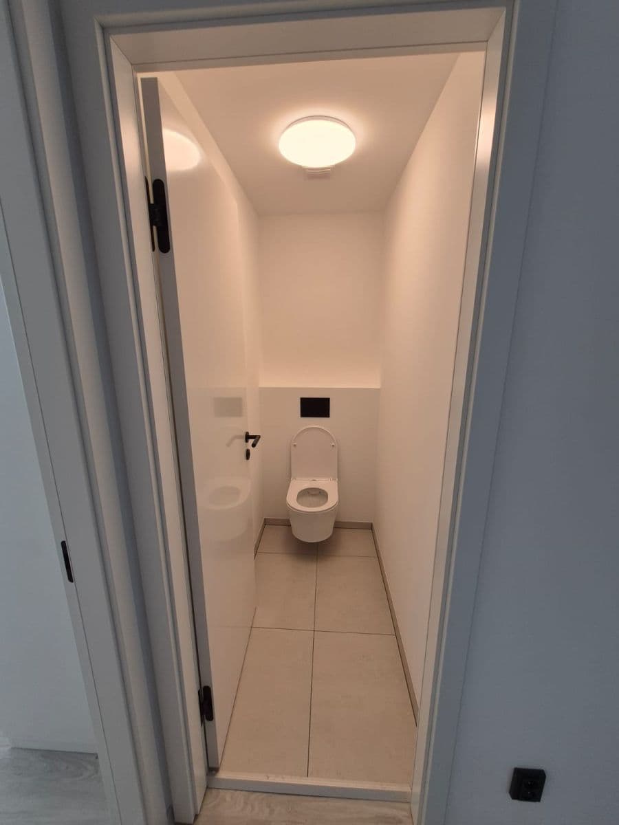 Pronájem bytu 3+kk 70 m², Zárybská, Praha, Praha Pronájem bytu 3+kk 70 m², Zárybská, Praha, Praha