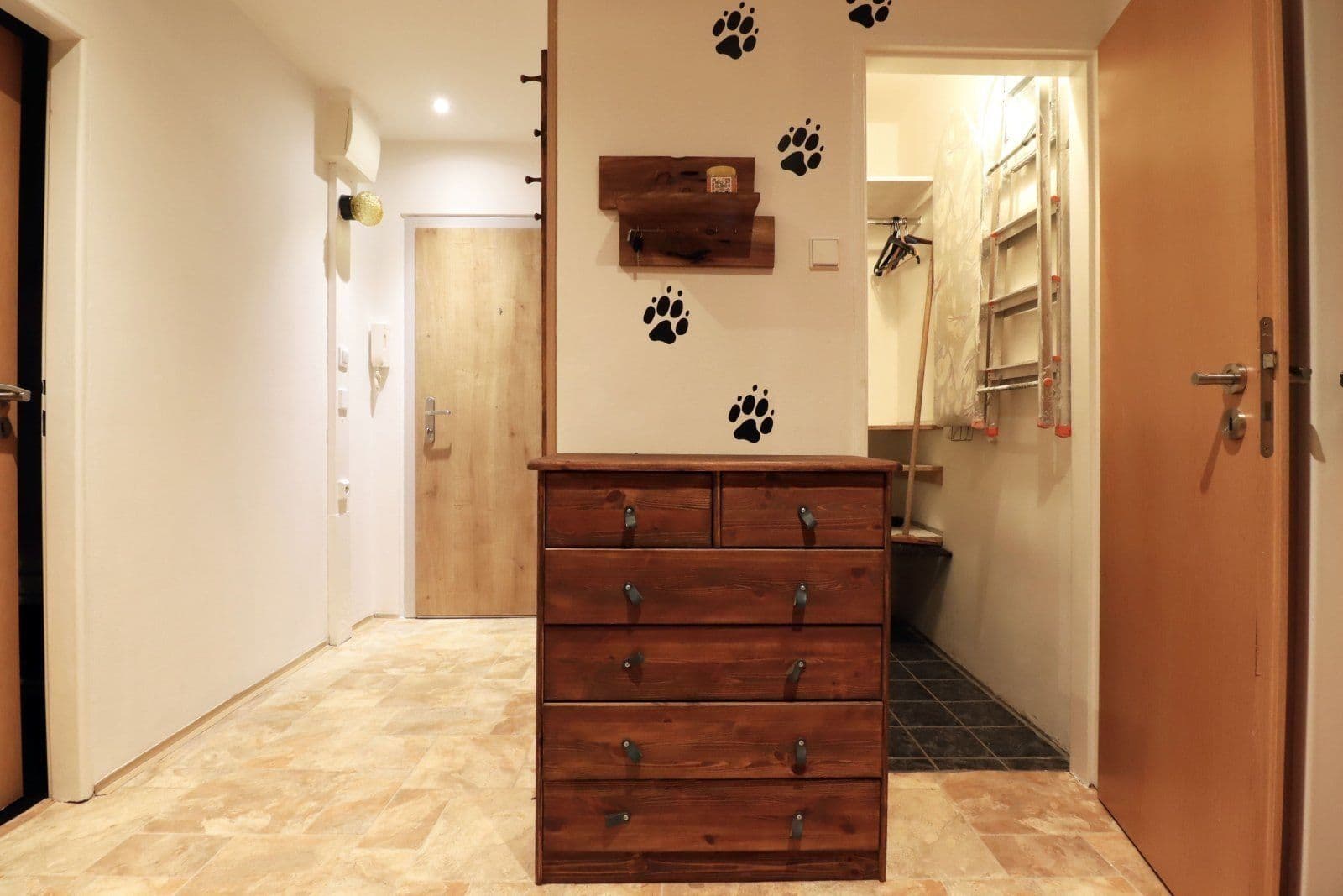 Pronájem bytu 3+kk 71 m², Mádrova, Praha, Praha Pronájem bytu 3+kk 71 m², Mádrova, Praha, Praha