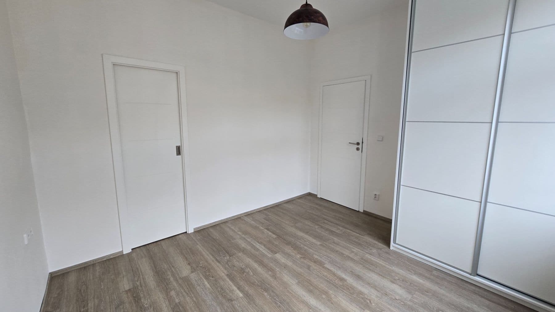 Pronájem bytu 2+1 54 m², Bulharská, Praha, Praha Pronájem bytu 2+1 54 m², Bulharská, Praha, Praha