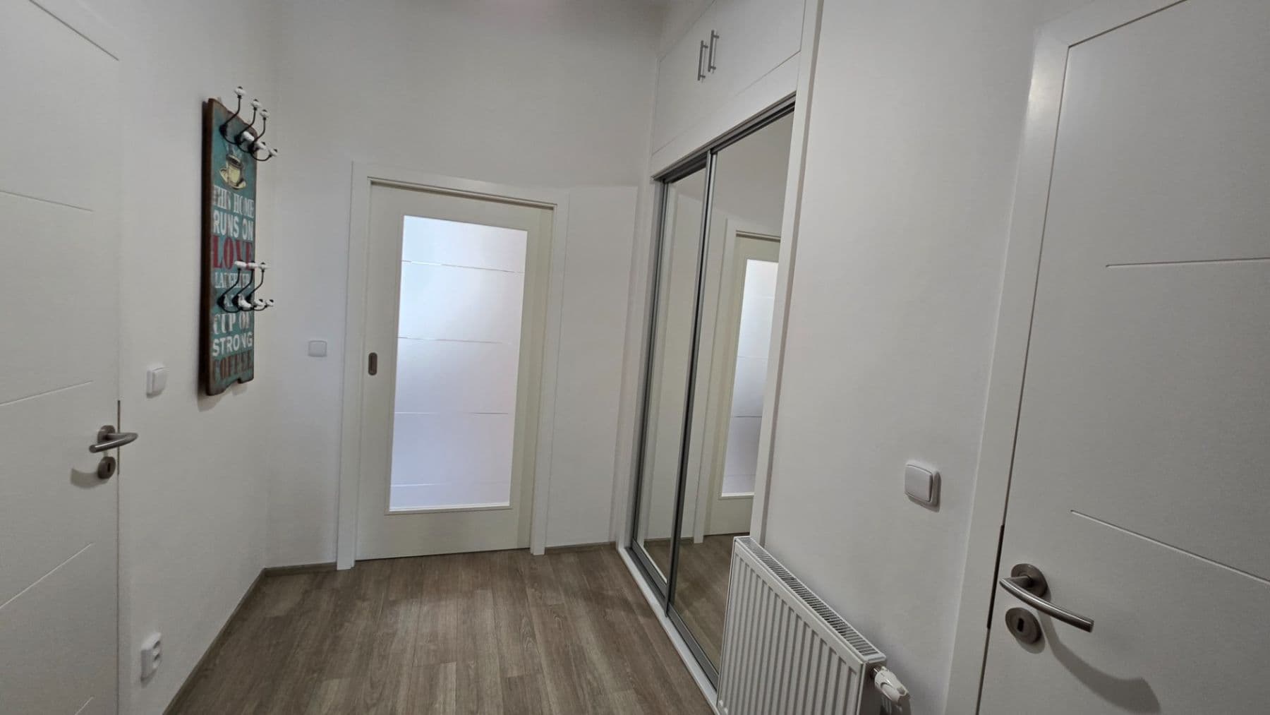 Pronájem bytu 2+1 54 m², Bulharská, Praha, Praha Pronájem bytu 2+1 54 m², Bulharská, Praha, Praha