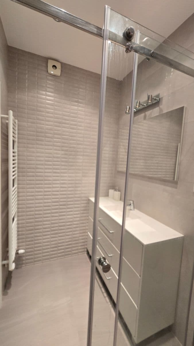 Pronájem bytu 2+1 54 m², Bulharská, Praha, Praha Pronájem bytu 2+1 54 m², Bulharská, Praha, Praha