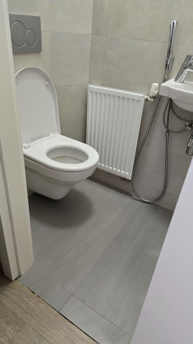 Pronájem bytu 2+1 54 m², Bulharská, Praha, Praha Pronájem bytu 2+1 54 m², Bulharská, Praha, Praha