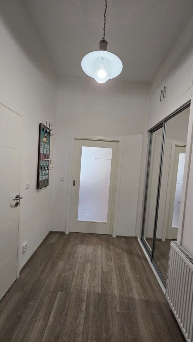 Pronájem bytu 2+1 54 m², Bulharská, Praha, Praha Pronájem bytu 2+1 54 m², Bulharská, Praha, Praha