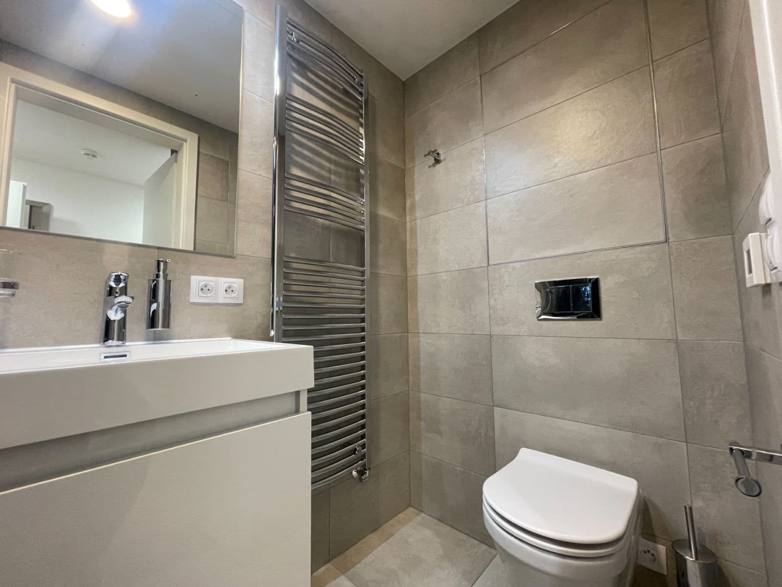 Pronájem bytu 1+kk 27 m², Mukařovského, Praha, Praha Pronájem bytu 1+kk 27 m², Mukařovského, Praha, Praha