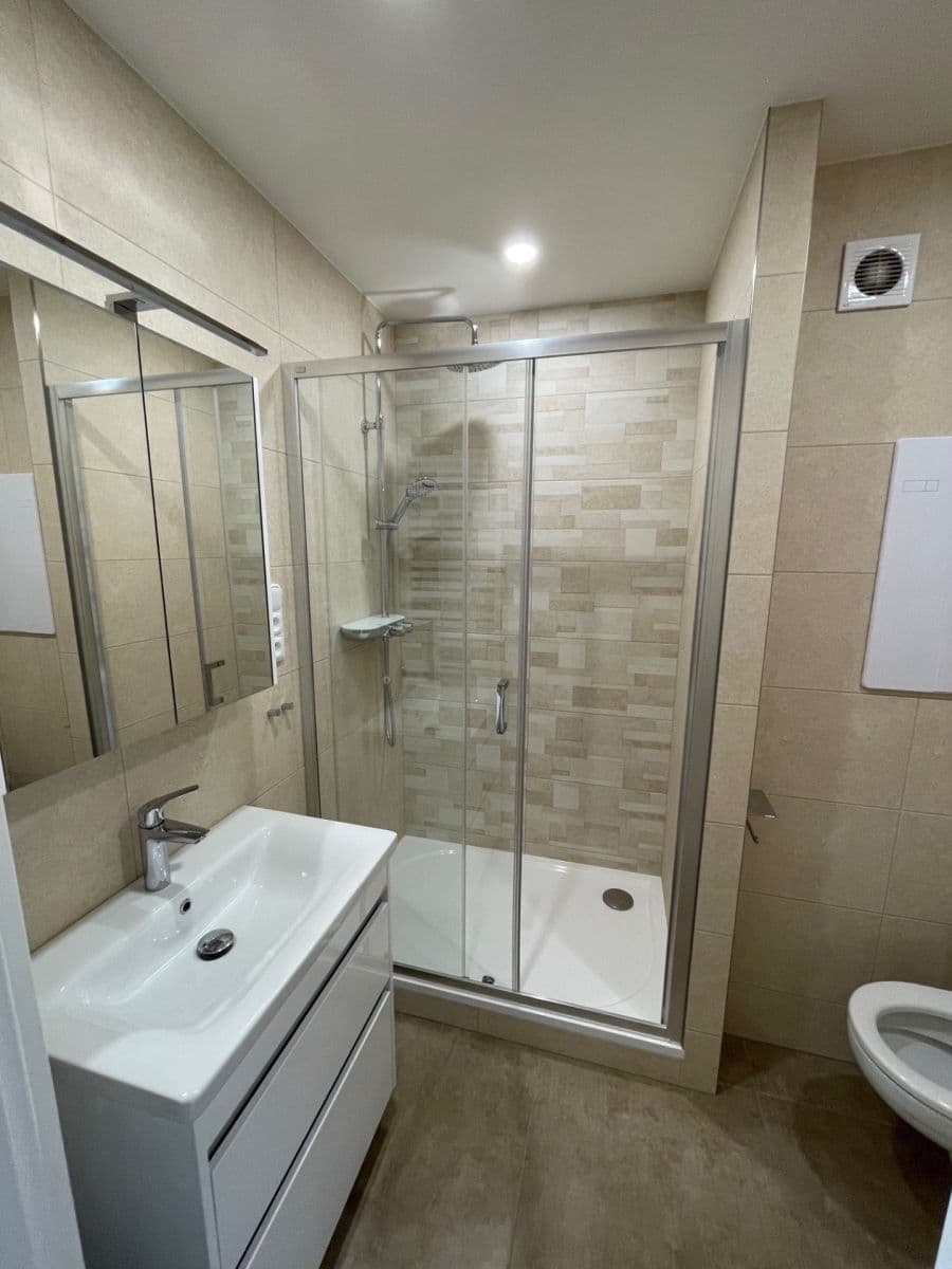 Pronájem bytu 2+kk 44 m², Borovanského, Praha, Praha Pronájem bytu 2+kk 44 m², Borovanského, Praha, Praha