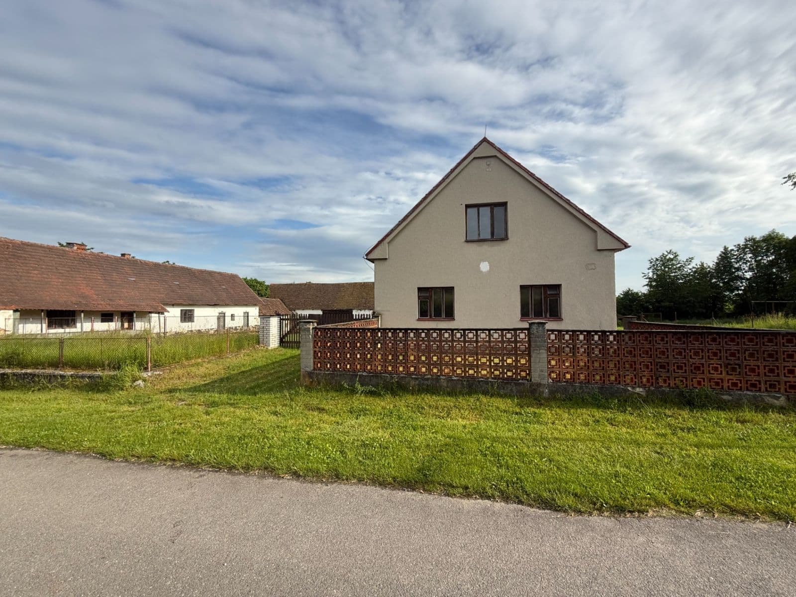 Prodej domu 292 m², pozemek 9.653 m², Stehlovice, Jihočeský kraj Prodej domu 292 m², pozemek 9.653 m², Stehlovice, Jihočeský kraj