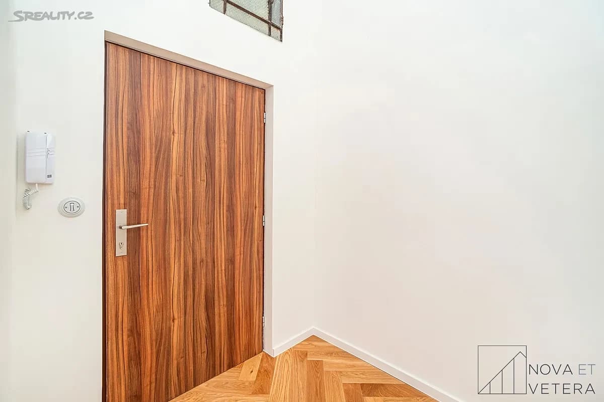 Pronájem bytu 2+kk 71 m², Újezd, Praha, Praha Pronájem bytu 2+kk 71 m², Újezd, Praha, Praha