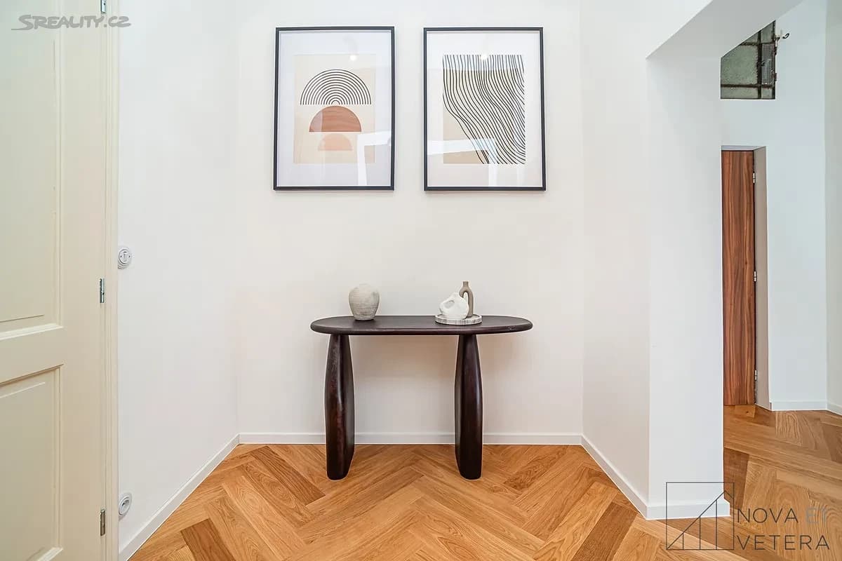 Pronájem bytu 2+kk 71 m², Újezd, Praha, Praha Pronájem bytu 2+kk 71 m², Újezd, Praha, Praha
