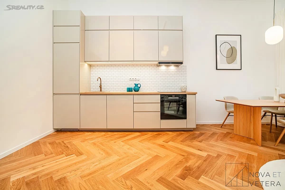 Pronájem bytu 2+kk 71 m², Újezd, Praha, Praha Pronájem bytu 2+kk 71 m², Újezd, Praha, Praha
