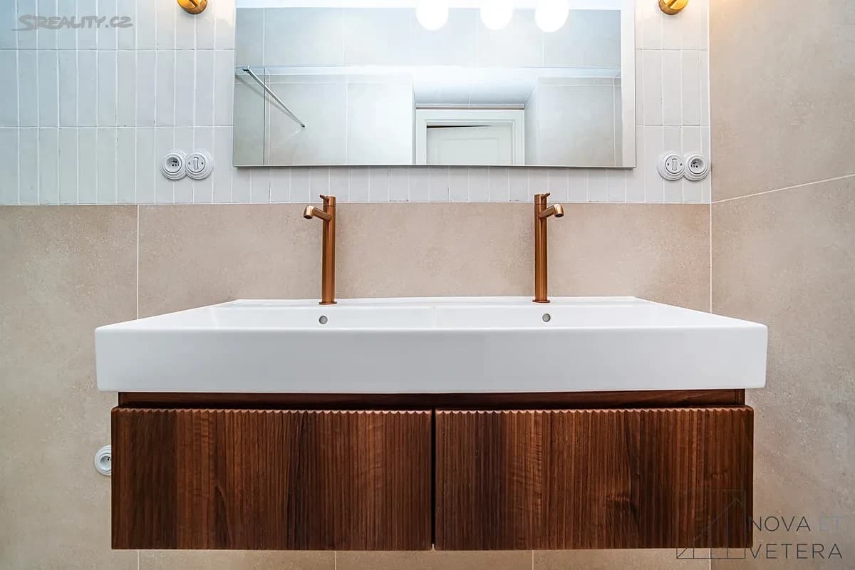 Pronájem bytu 2+kk 71 m², Újezd, Praha, Praha Pronájem bytu 2+kk 71 m², Újezd, Praha, Praha
