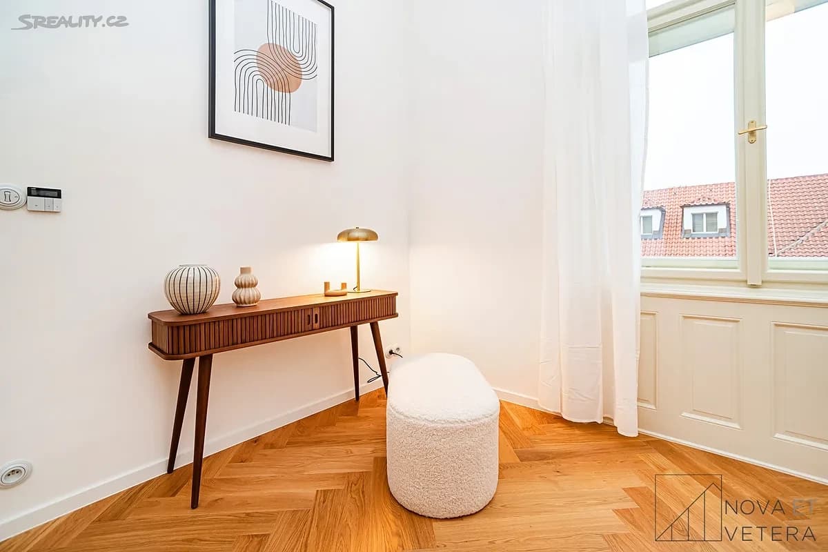 Pronájem bytu 2+kk 71 m², Újezd, Praha, Praha Pronájem bytu 2+kk 71 m², Újezd, Praha, Praha