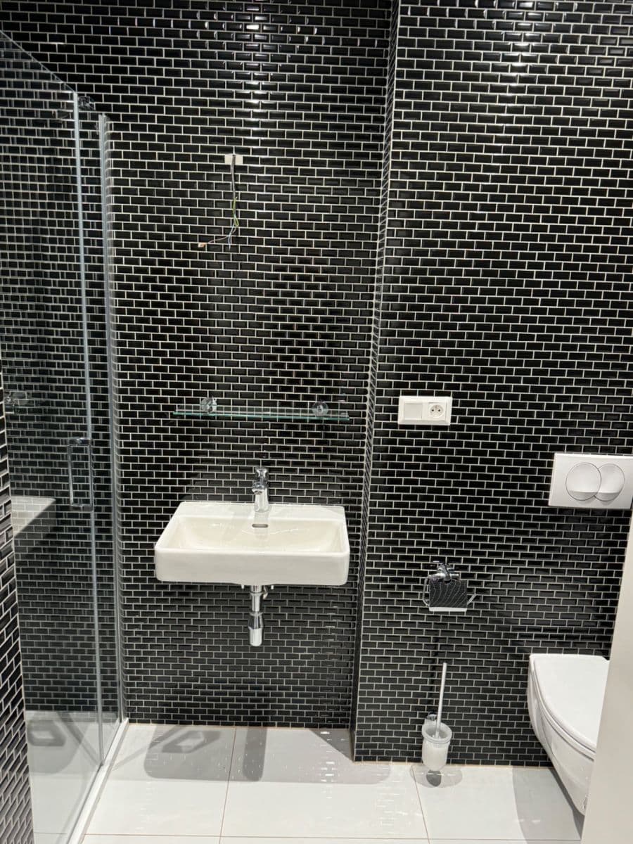 Prodej nebytového prostoru 387 m², Pod Strání, Dalovice, Karlovarský kraj Prodej nebytového prostoru 387 m², Pod Strání, Dalovice, Karlovarský kraj