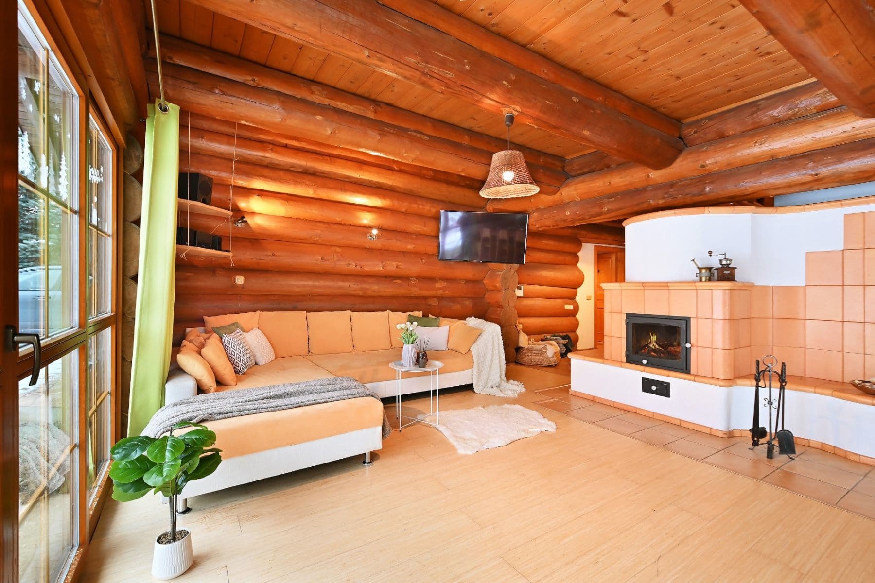 Prodej domu 296 m², pozemek 1.181 m², Ke Kaménce, Louňovice, Středočeský kraj Prodej domu 296 m², pozemek 1.181 m², Ke Kaménce, Louňovice, Středočeský kraj