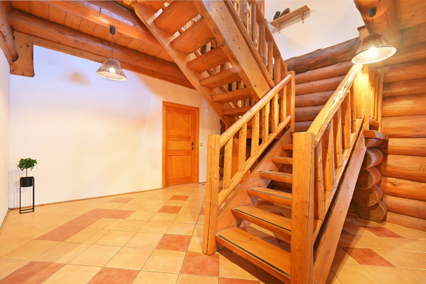 Prodej domu 296 m², pozemek 1.181 m², Ke Kaménce, Louňovice, Středočeský kraj Prodej domu 296 m², pozemek 1.181 m², Ke Kaménce, Louňovice, Středočeský kraj