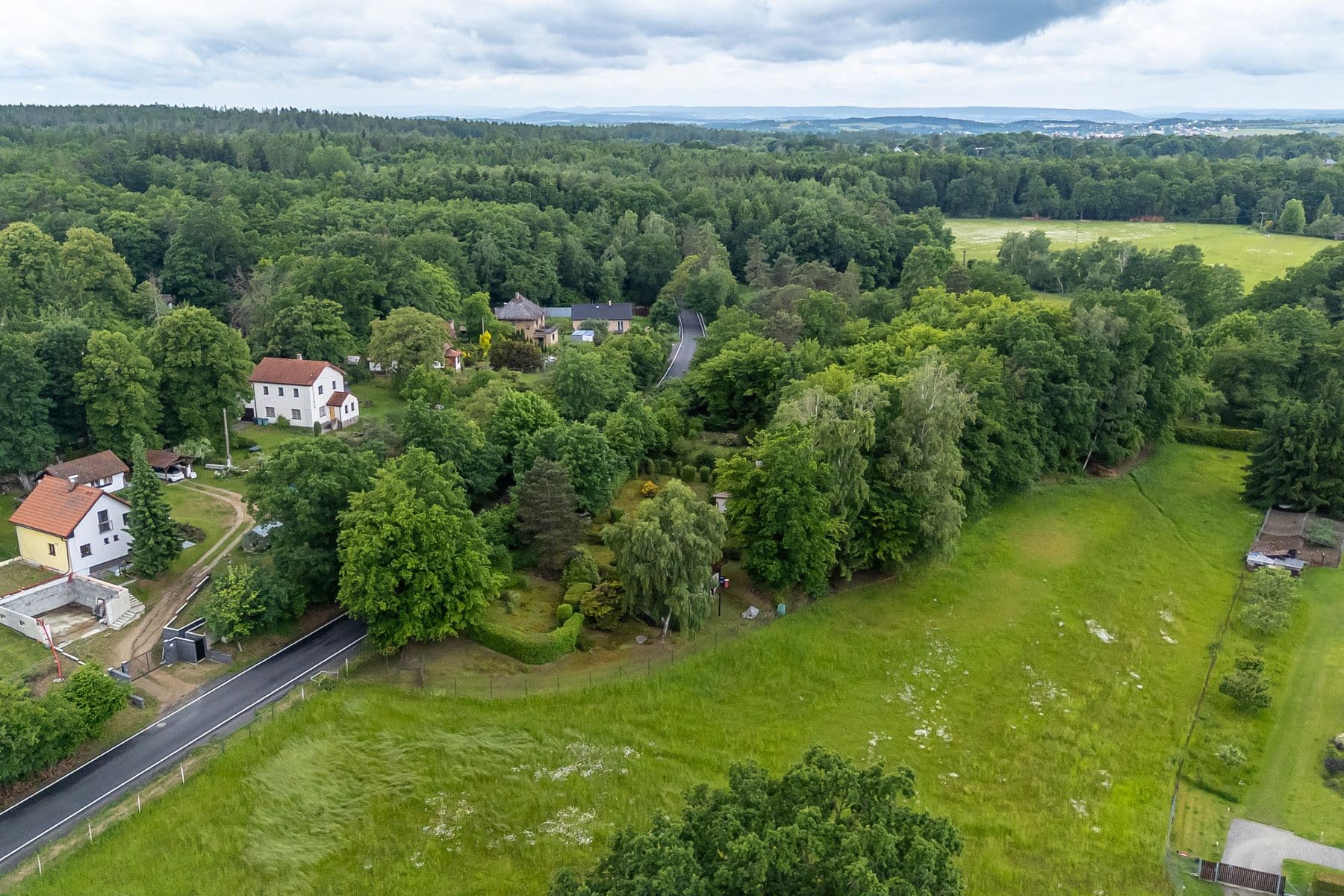 Prodej pozemku 950 m², Jílovská, Kamenice, Středočeský kraj Prodej pozemku 950 m², Jílovská, Kamenice, Středočeský kraj