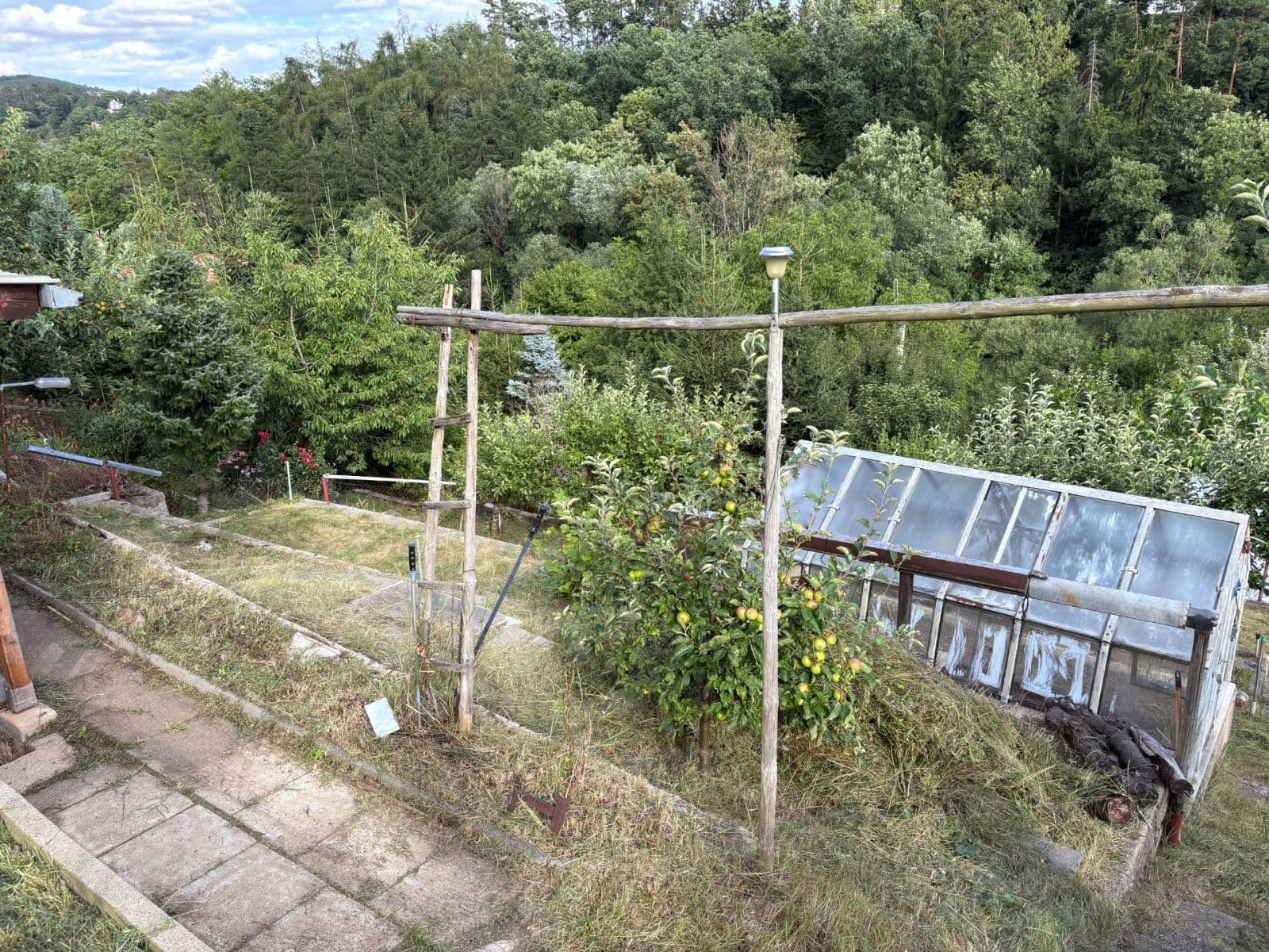 Prodej chaty, chalupy 16 m², pozemek 424 m², Višňovka, Beroun, Středočeský kraj Prodej chaty, chalupy 16 m², pozemek 424 m², Višňovka, Beroun, Středočeský kraj