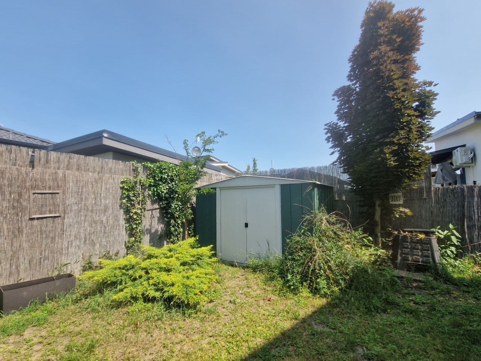 Prodej domu 1 m², pozemek 476 m², Malé Leváre, Bratislavský kraj Prodej domu 1 m², pozemek 476 m², Malé Leváre, Bratislavský kraj