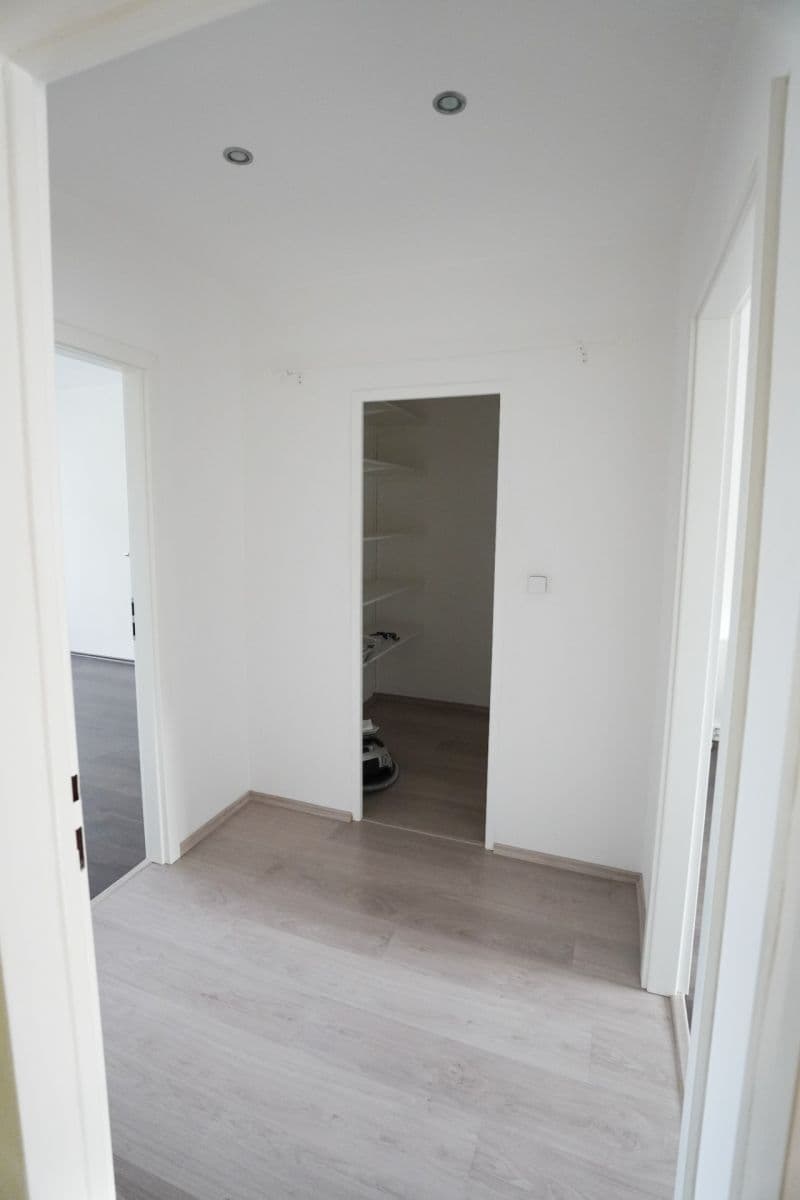 Prodej bytu 2+1 61 m², Sídliště II, Povrly, Ústecký kraj Prodej bytu 2+1 61 m², Sídliště II, Povrly, Ústecký kraj