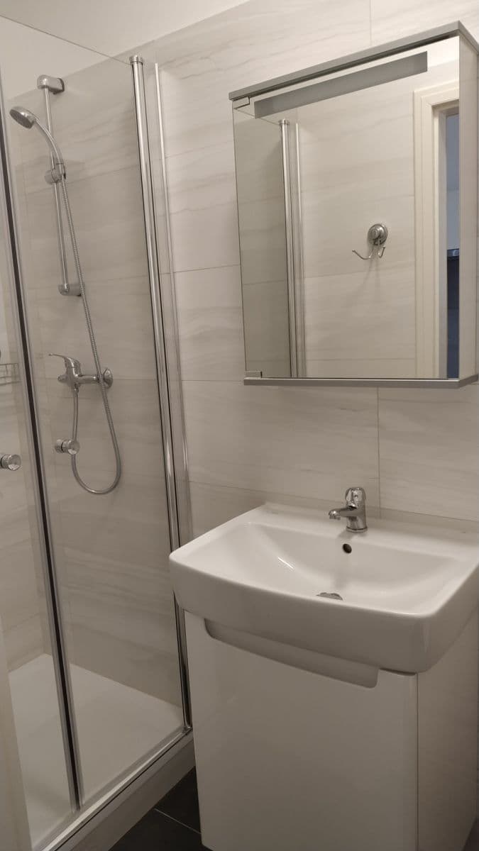 Pronájem bytu 2+kk 38 m², Vratislavova, Praha, Praha Pronájem bytu 2+kk 38 m², Vratislavova, Praha, Praha