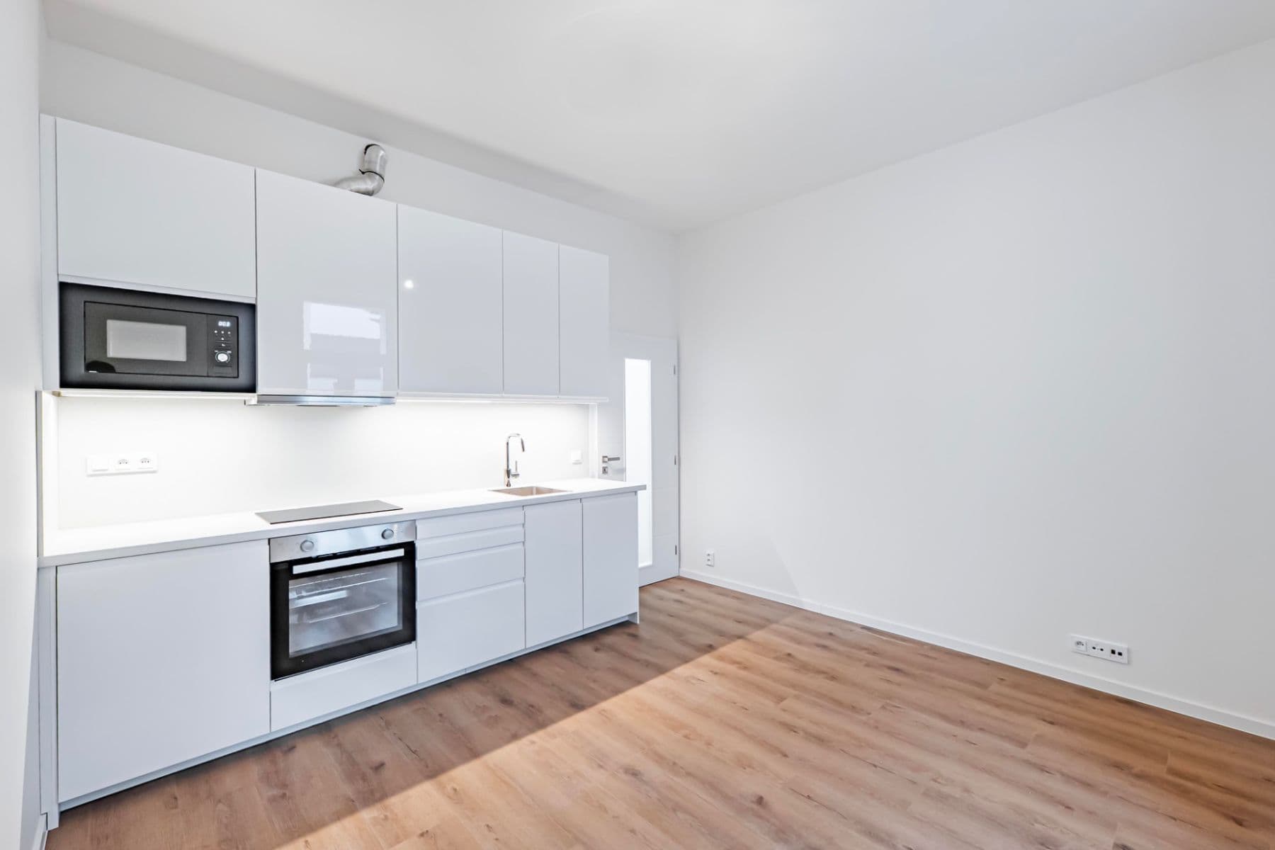 Pronájem bytu 1+kk 21 m², Na Mokřině, Praha, Praha Pronájem bytu 1+kk 21 m², Na Mokřině, Praha, Praha