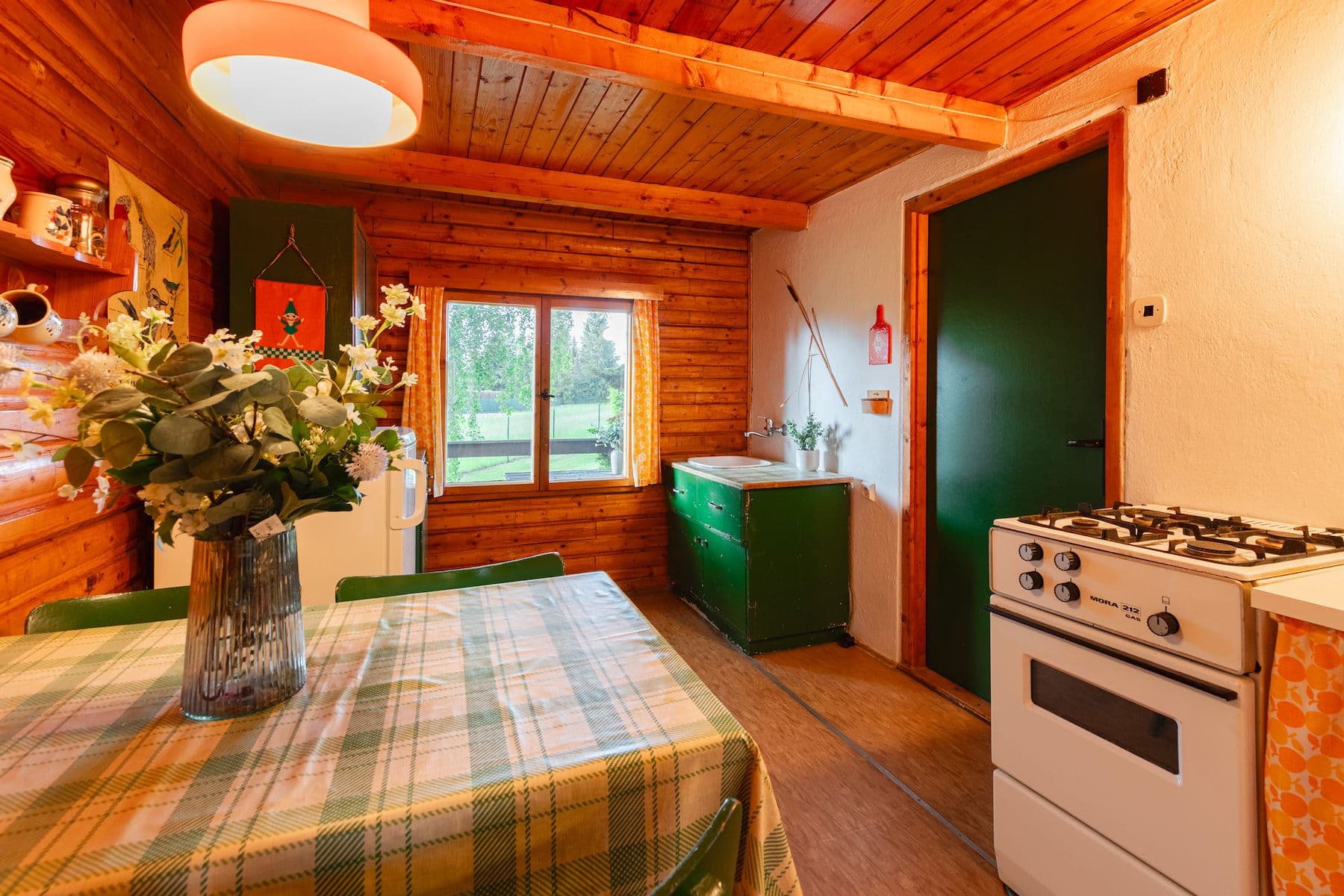 Prodej chaty, chalupy 75 m², pozemek 950 m², Jílovská, Kamenice, Středočeský kraj Prodej chaty, chalupy 75 m², pozemek 950 m², Jílovská, Kamenice, Středočeský kraj