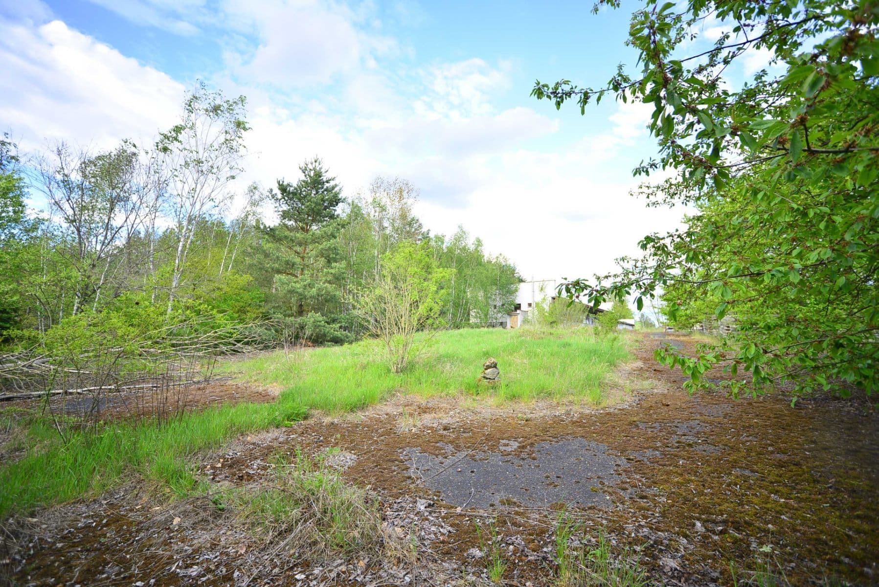 Prodej pozemku 2.065 m², Svatý Jan, Středočeský kraj Prodej pozemku 2.065 m², Svatý Jan, Středočeský kraj