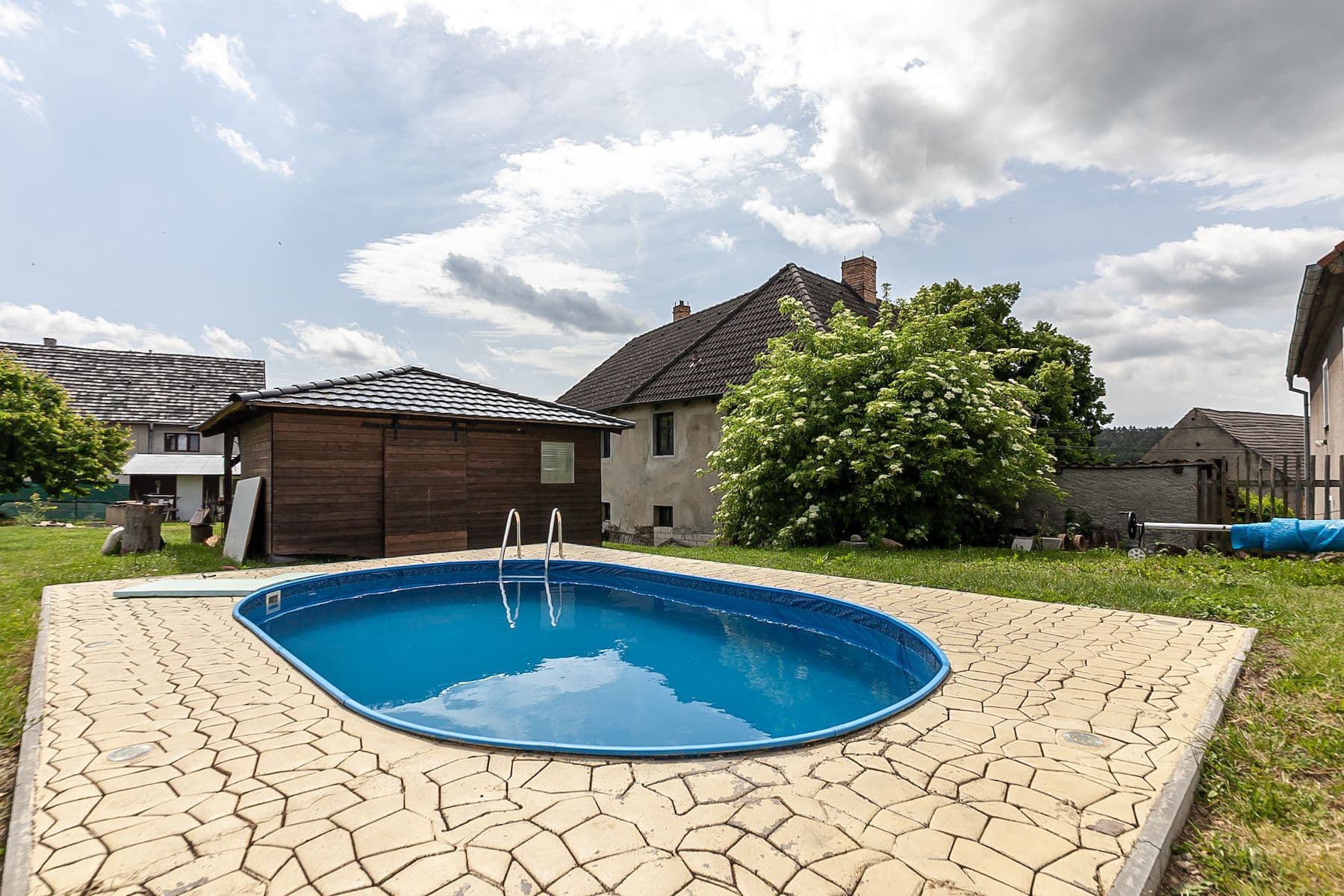 Prodej domu 157 m², pozemek 1.762 m², Blíževedly, Blíževedly, Liberecký kraj Prodej domu 157 m², pozemek 1.762 m², Blíževedly, Blíževedly, Liberecký kraj