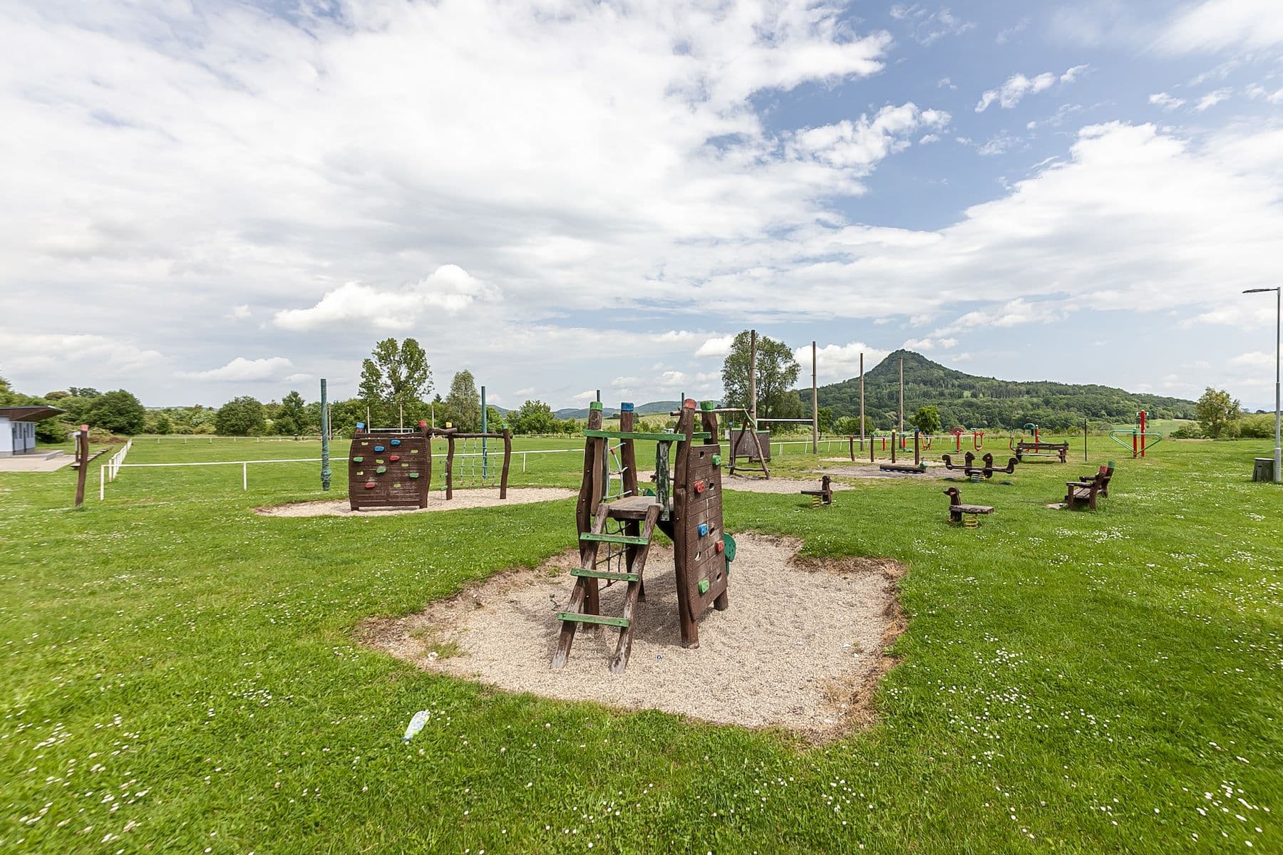 Prodej domu 157 m², pozemek 1.762 m², Blíževedly, Blíževedly, Liberecký kraj Prodej domu 157 m², pozemek 1.762 m², Blíževedly, Blíževedly, Liberecký kraj