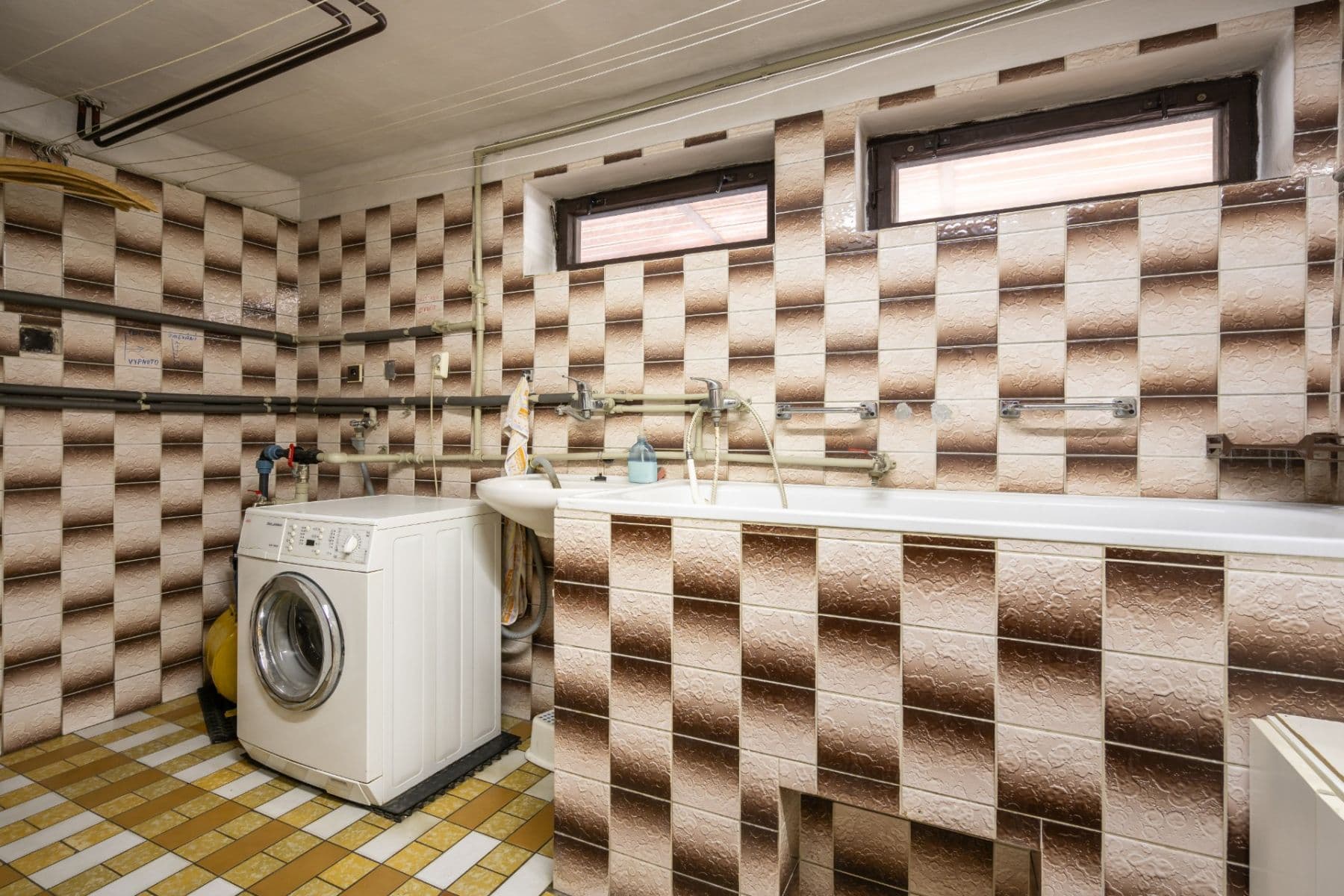 Prodej domu 145 m², pozemek 1.584 m², Převýšov, Královéhradecký kraj Prodej domu 145 m², pozemek 1.584 m², Převýšov, Královéhradecký kraj