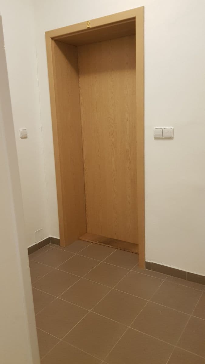 Pronájem bytu 2+kk 48 m², Nad Zlíchovem, Praha, Praha Pronájem bytu 2+kk 48 m², Nad Zlíchovem, Praha, Praha