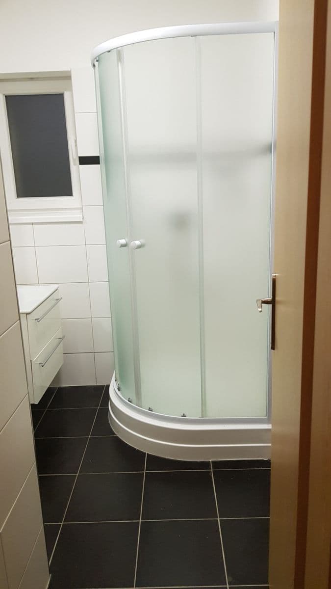 Pronájem bytu 2+kk 48 m², Nad Zlíchovem, Praha, Praha Pronájem bytu 2+kk 48 m², Nad Zlíchovem, Praha, Praha