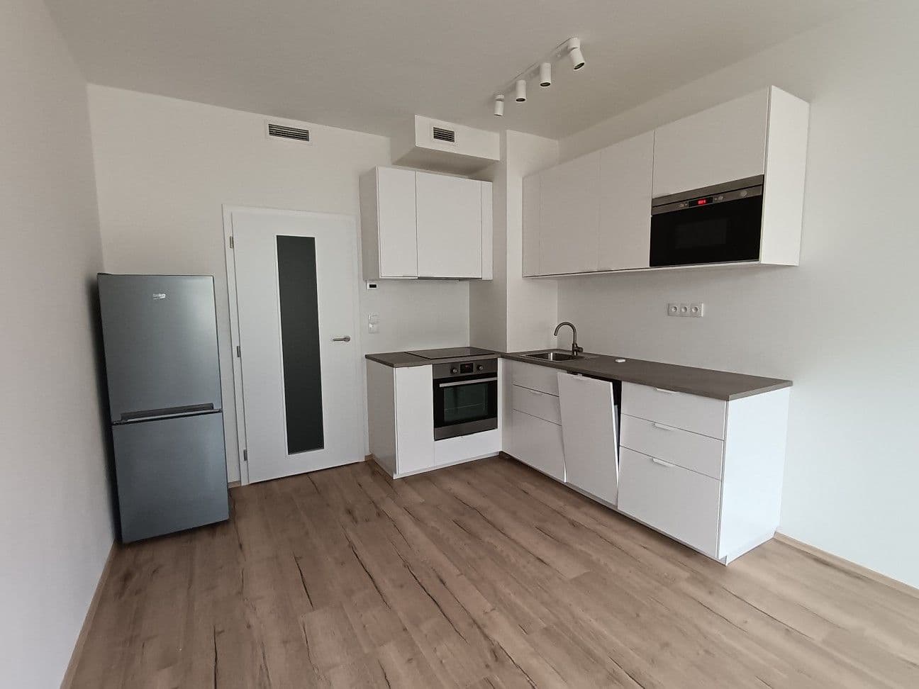 Pronájem bytu 1+kk 26 m², Křenová, Brno, Jihomoravský kraj Pronájem bytu 1+kk 26 m², Křenová, Brno, Jihomoravský kraj