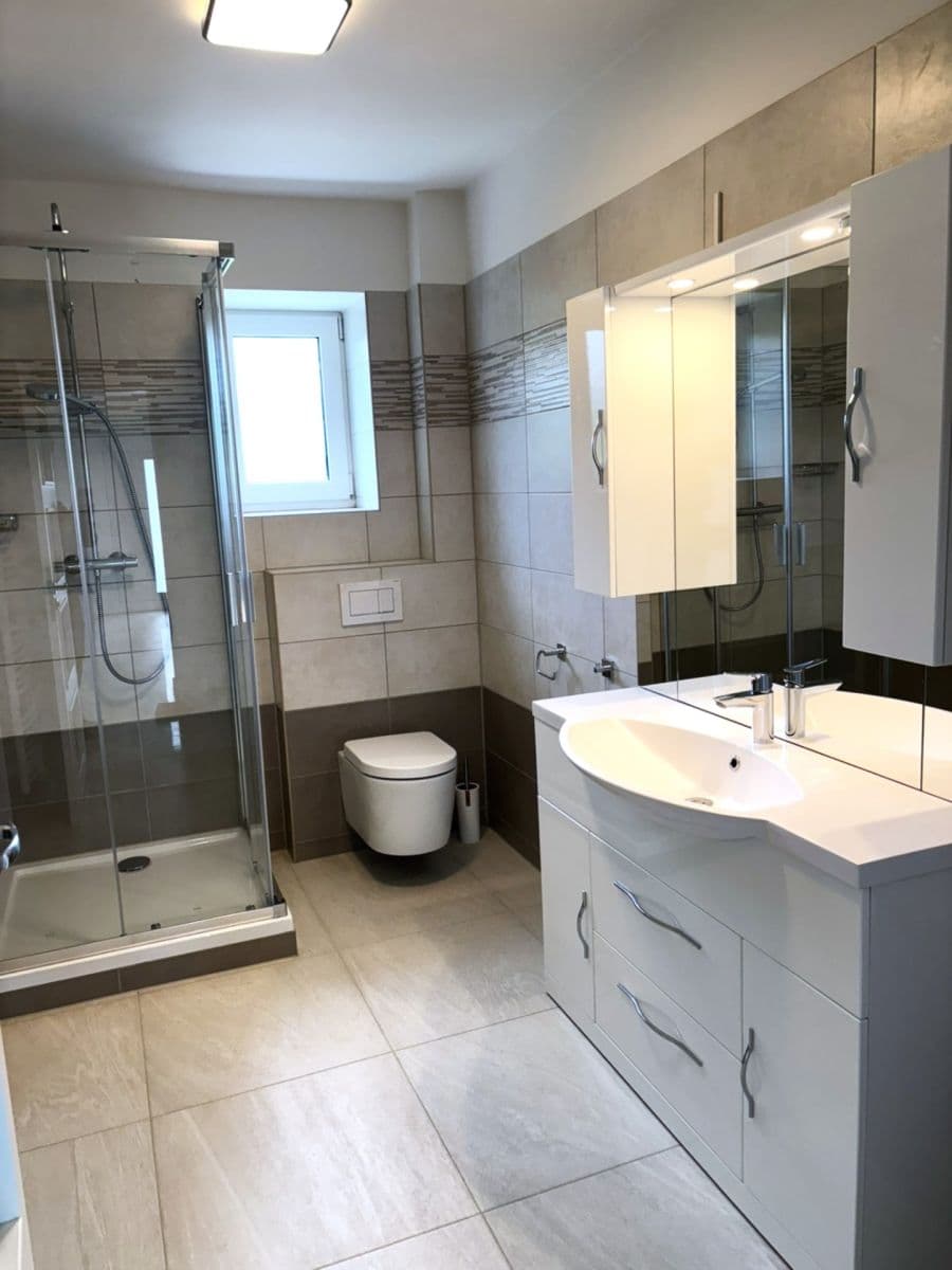 Pronájem domu 280 m², pozemek 900 m², Sulická, Sulice, Středočeský kraj Pronájem domu 280 m², pozemek 900 m², Sulická, Sulice, Středočeský kraj