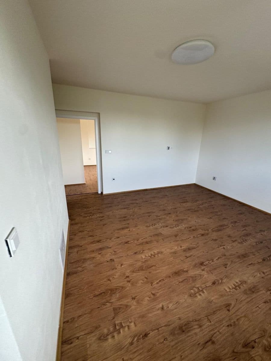Pronájem bytu 2+kk 60 m², Choťánky, Středočeský kraj Pronájem bytu 2+kk 60 m², Choťánky, Středočeský kraj