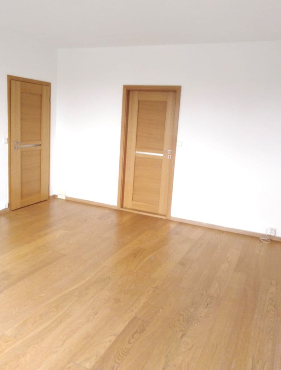 Pronájem bytu 3+1 68 m², Kaštanová, Olomouc, Olomoucký kraj Pronájem bytu 3+1 68 m², Kaštanová, Olomouc, Olomoucký kraj