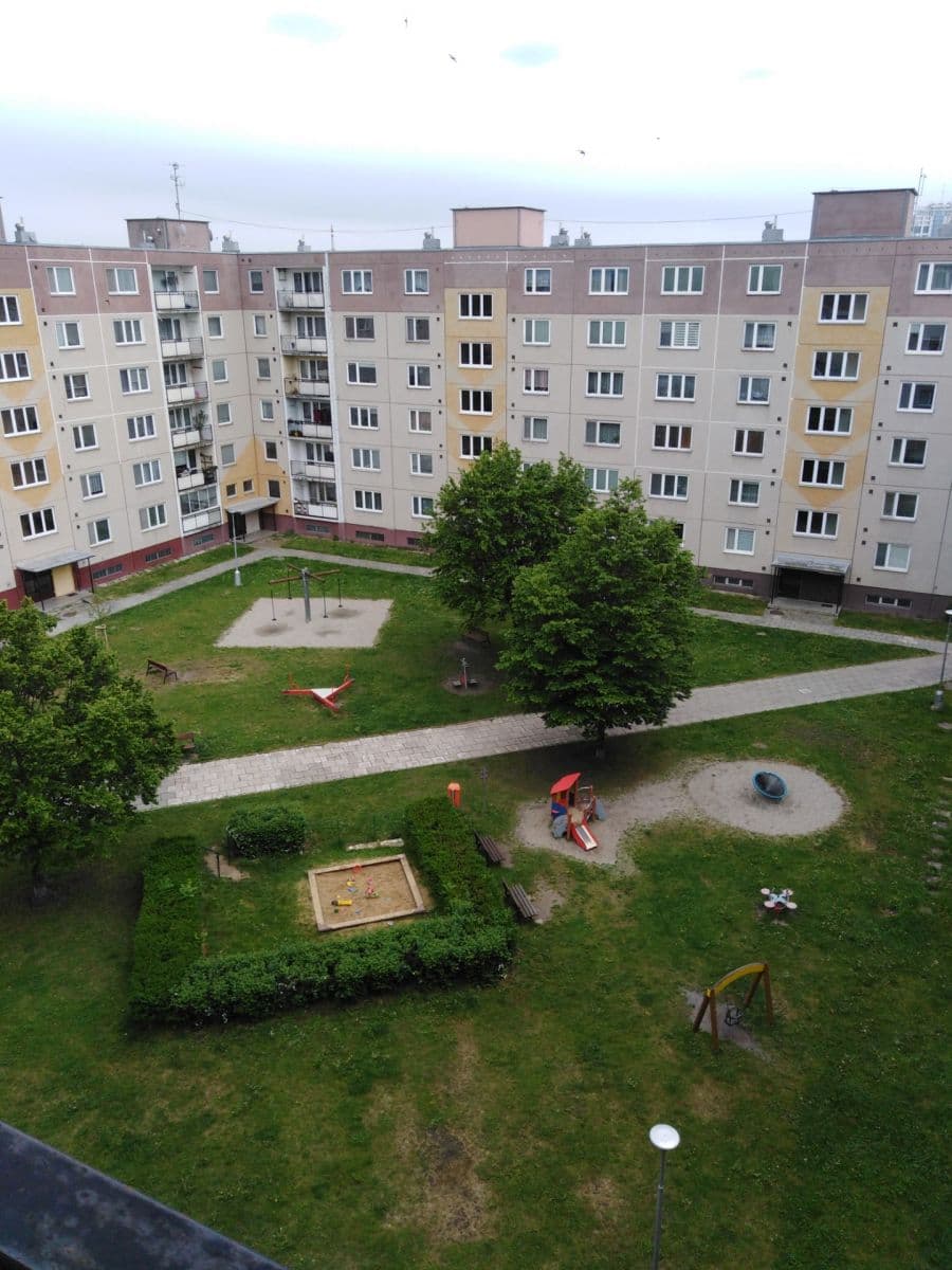 Pronájem bytu 3+1 68 m², Kaštanová, Olomouc, Olomoucký kraj Pronájem bytu 3+1 68 m², Kaštanová, Olomouc, Olomoucký kraj