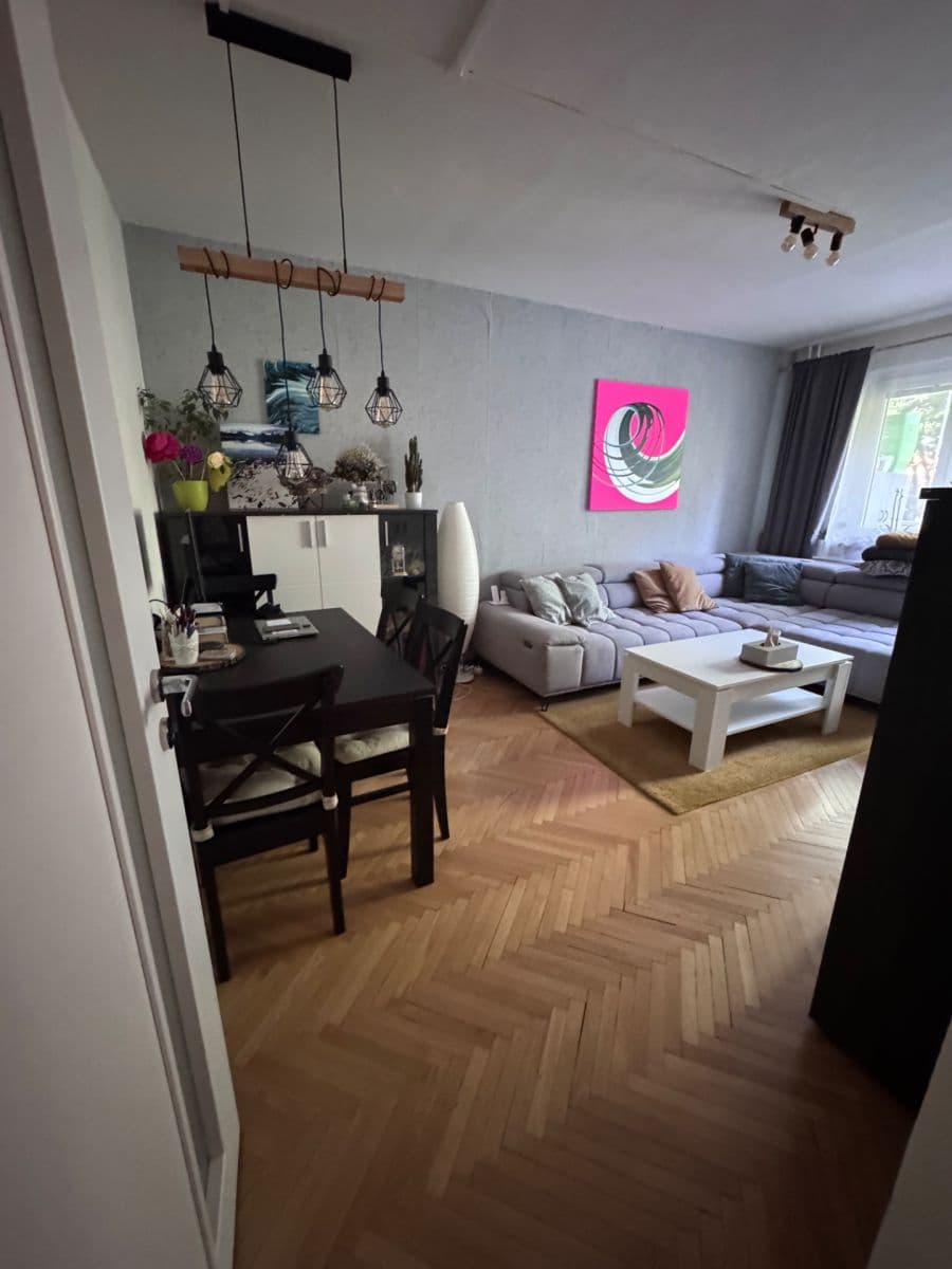 Pronájem bytu 2+1 51 m², Hiršlova, Praha, Praha Pronájem bytu 2+1 51 m², Hiršlova, Praha, Praha