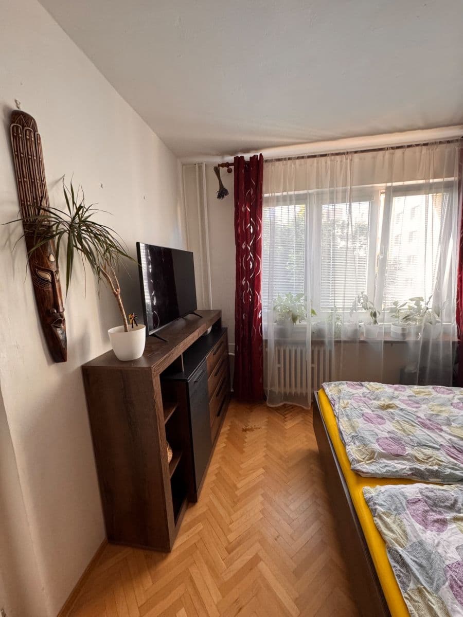 Pronájem bytu 2+1 51 m², Hiršlova, Praha, Praha Pronájem bytu 2+1 51 m², Hiršlova, Praha, Praha
