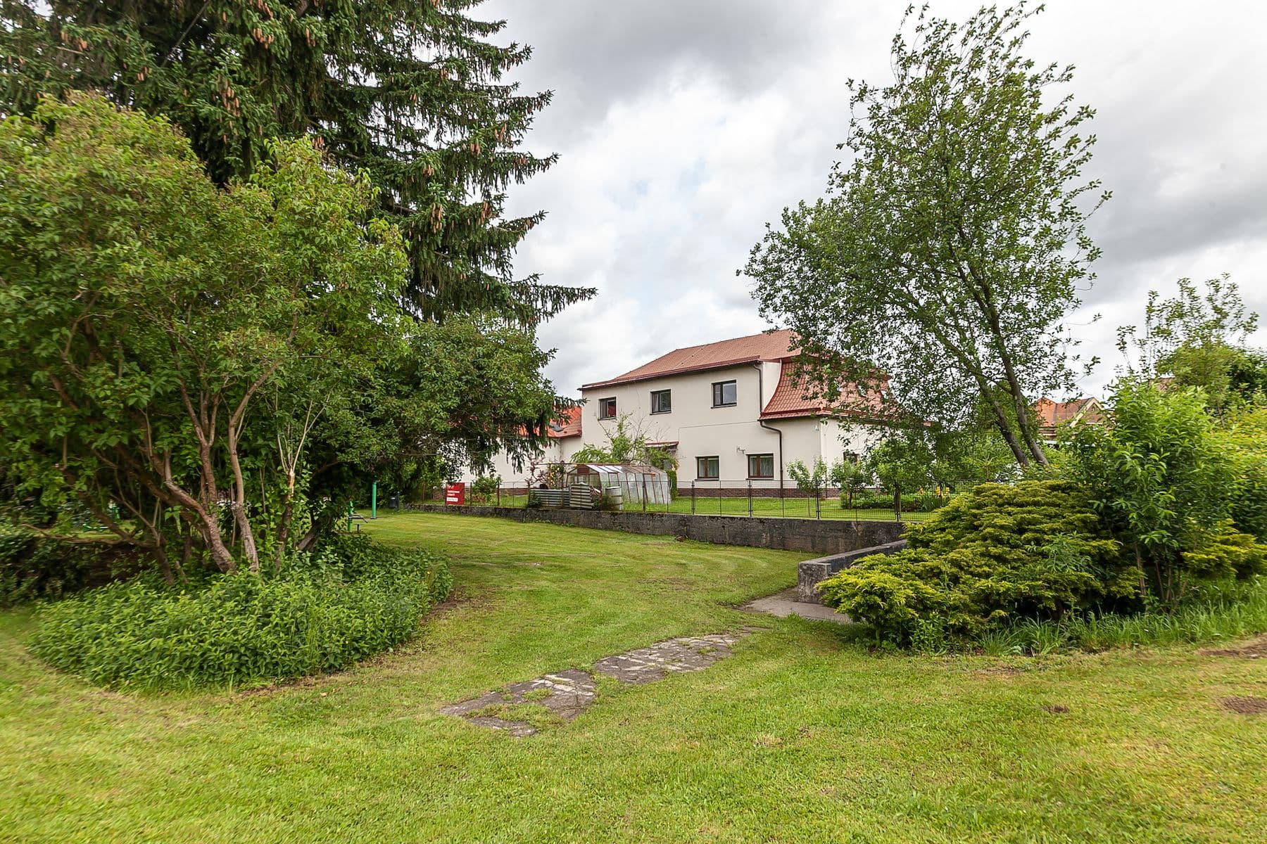 Prodej bytu 5+1 202 m², Jiráskovo nábřeží, Lázně Bělohrad, Královéhradecký kraj Prodej bytu 5+1 202 m², Jiráskovo nábřeží, Lázně Bělohrad, Královéhradecký kraj